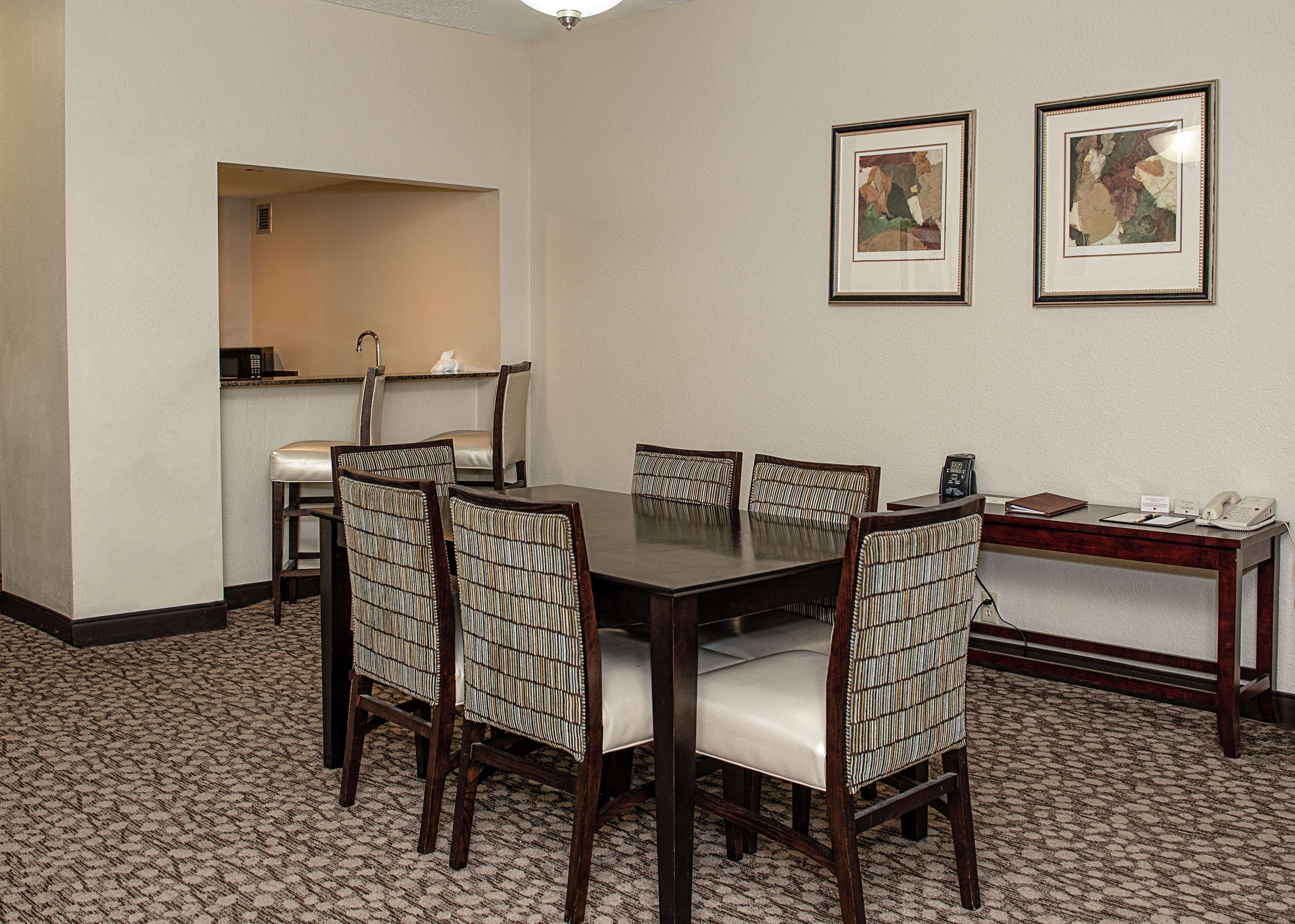 Hotel Doubletree By Hilton Lafayette Extérieur photo
