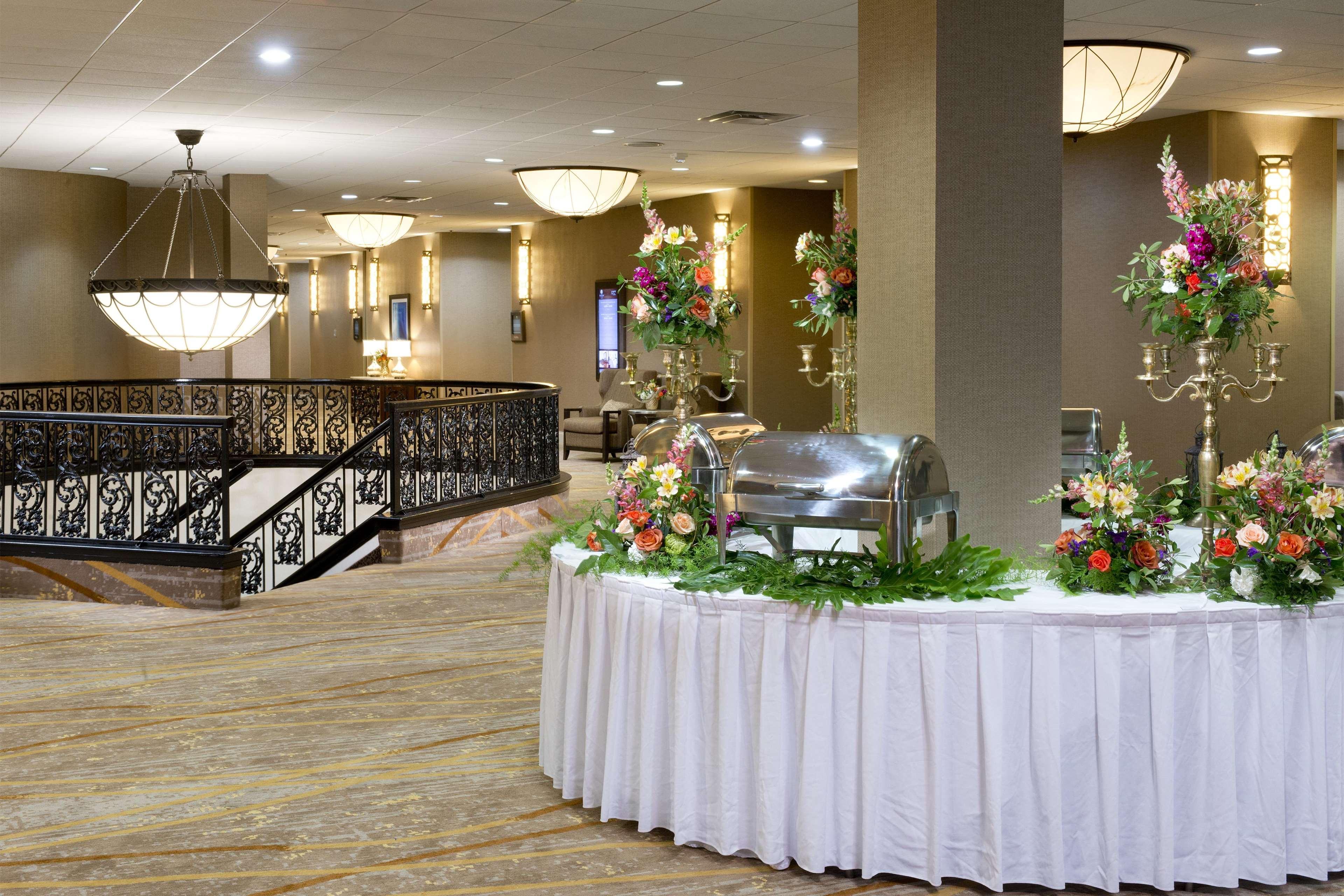 Hotel Doubletree By Hilton Lafayette Extérieur photo