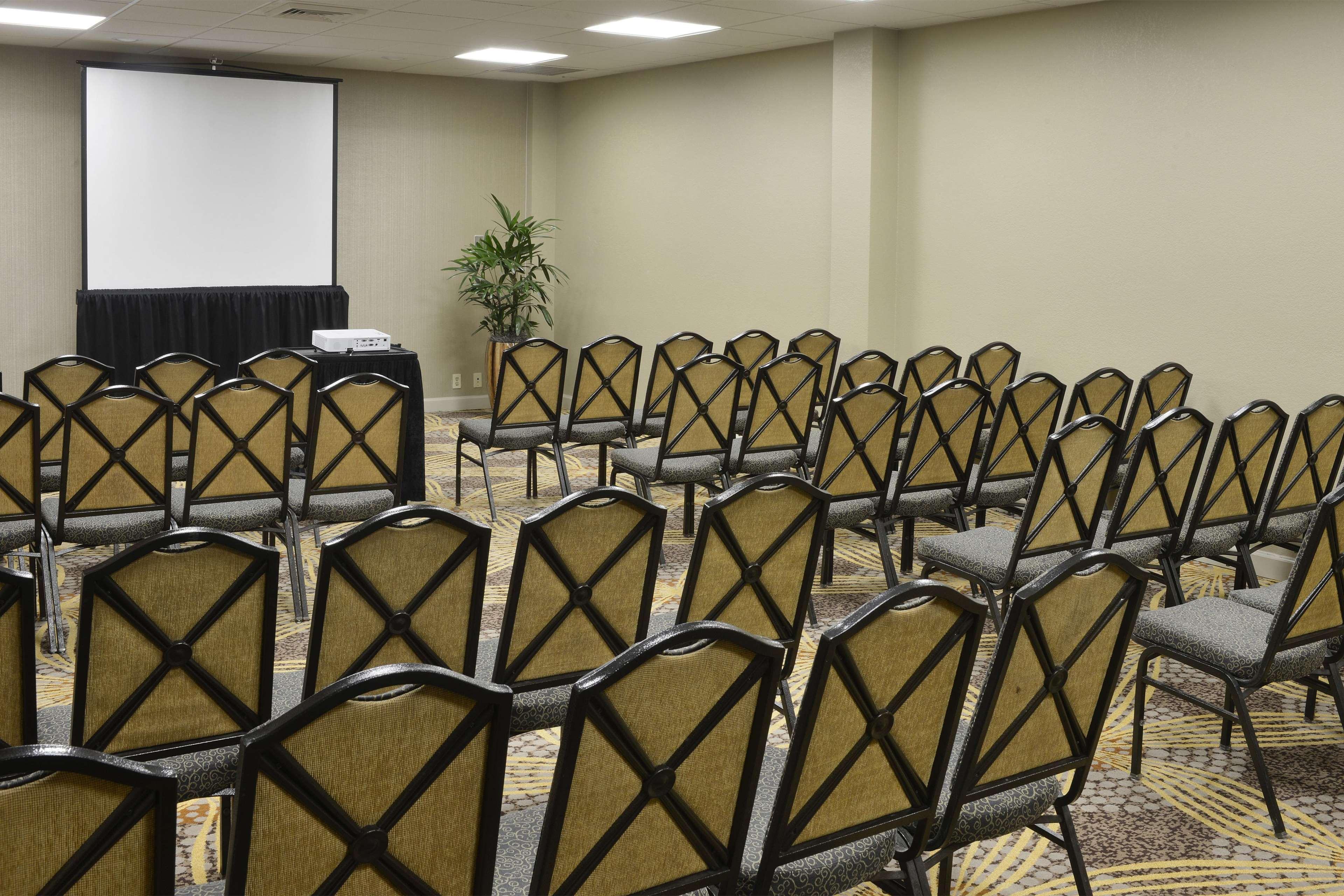 Hotel Doubletree By Hilton Lafayette Extérieur photo