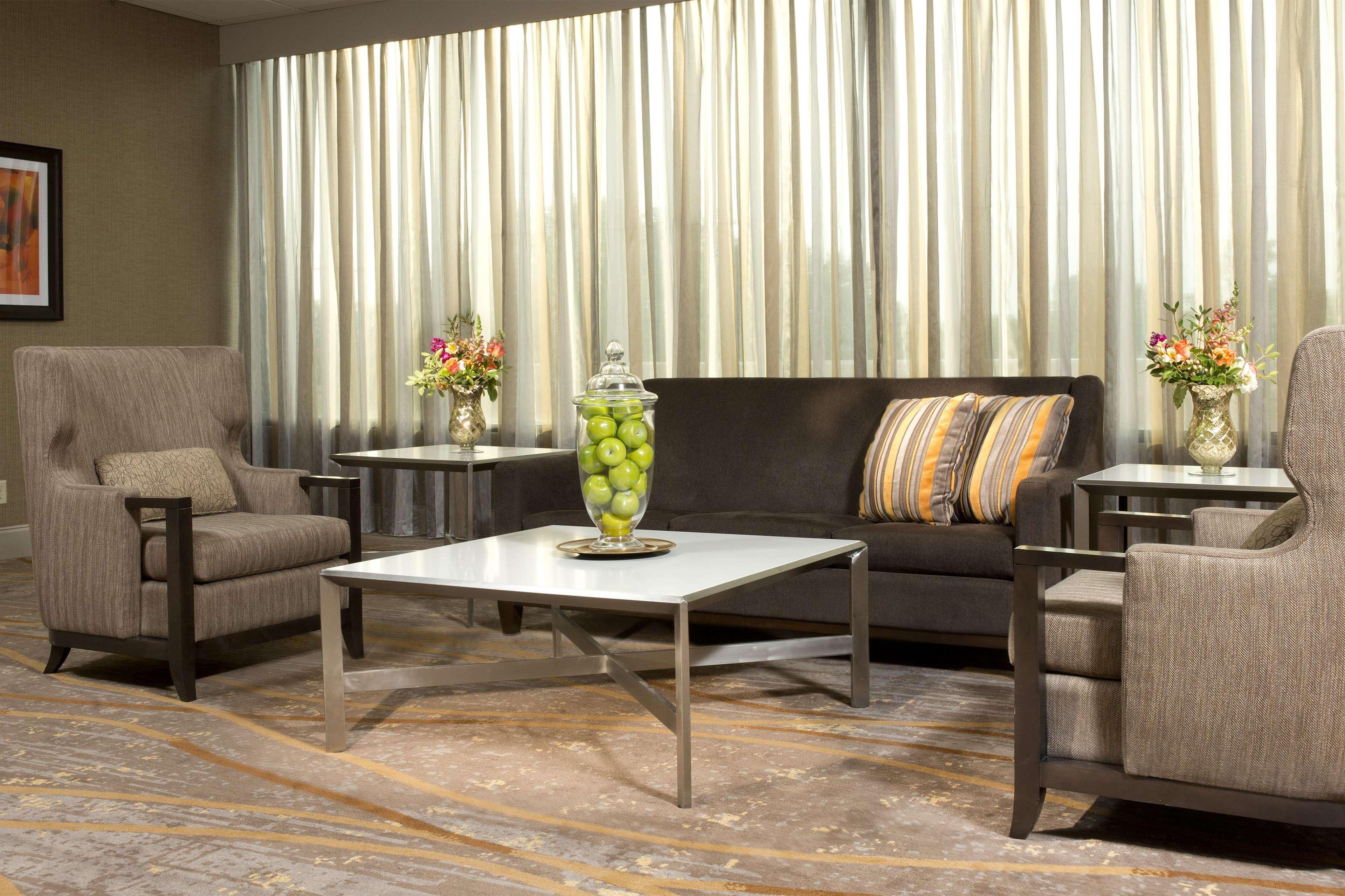 Hotel Doubletree By Hilton Lafayette Extérieur photo