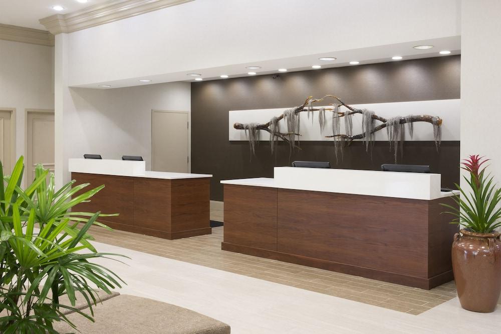 Hotel Doubletree By Hilton Lafayette Extérieur photo