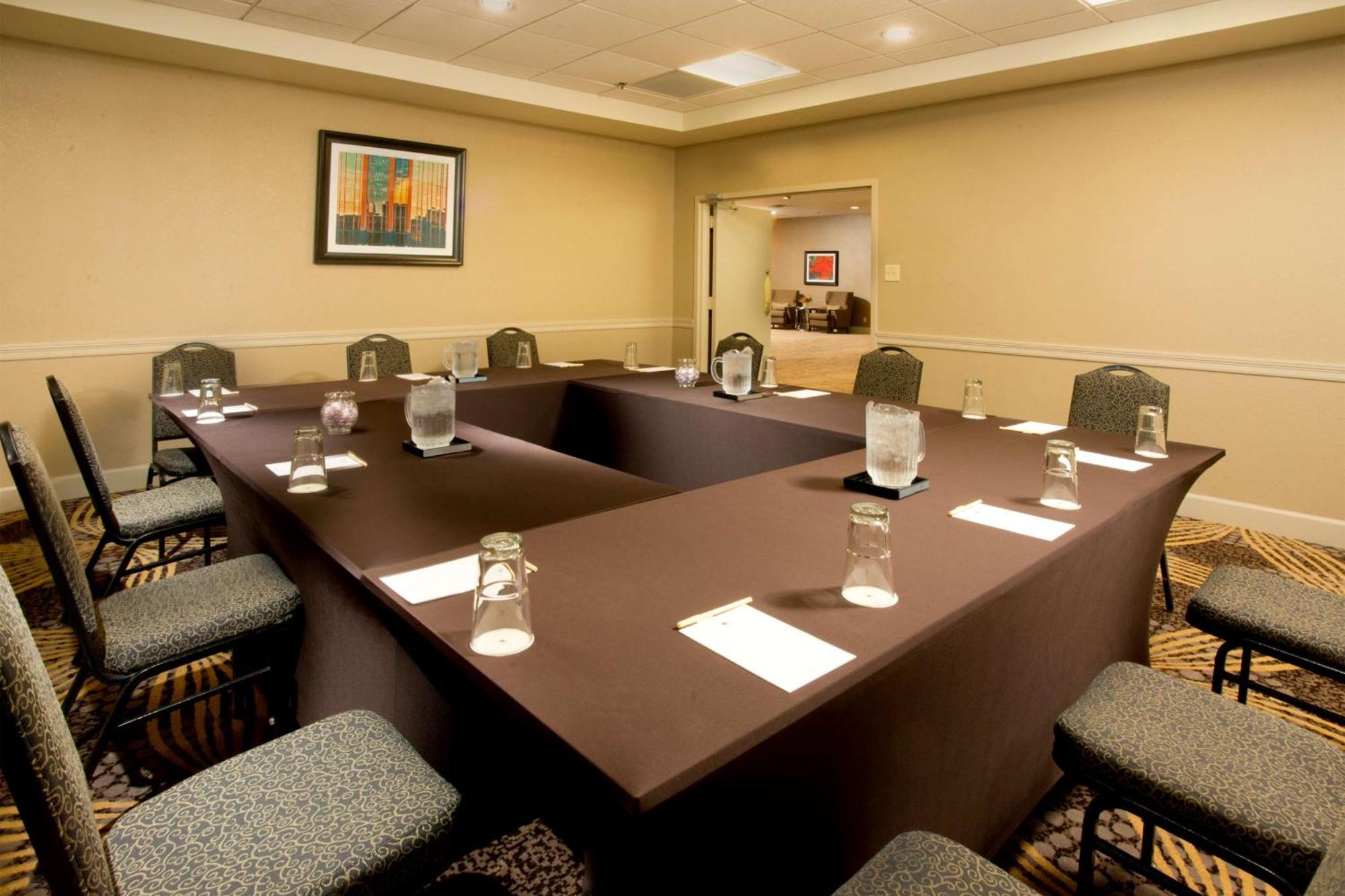 Hotel Doubletree By Hilton Lafayette Extérieur photo