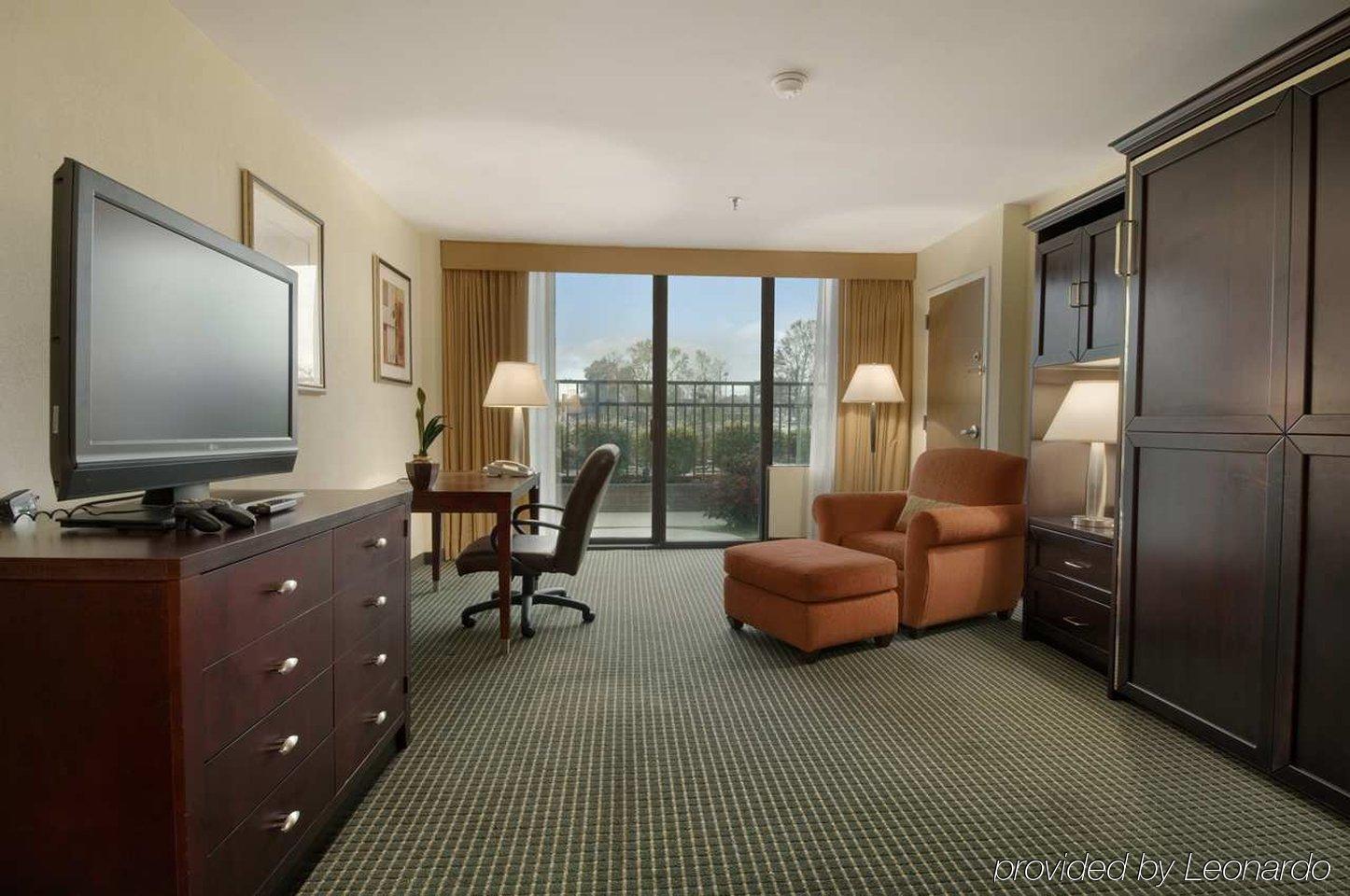 Hotel Doubletree By Hilton Lafayette Chambre photo